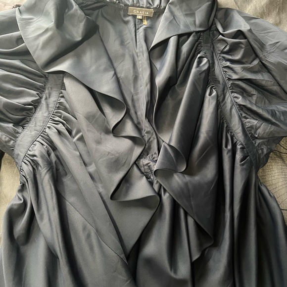 Size 8 items. Jackets $50 dresses and skirts $30. Each item is sold separately - Picture 13 of 16